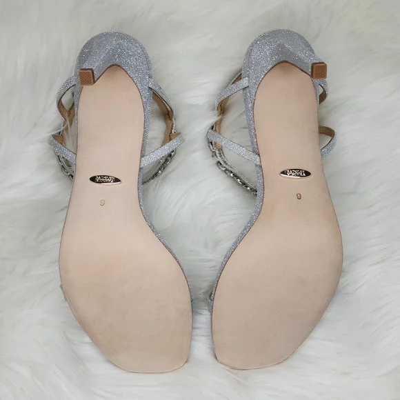 Badgley Mischka Kai Silver High Heels New In Box - Picture 17 of 17